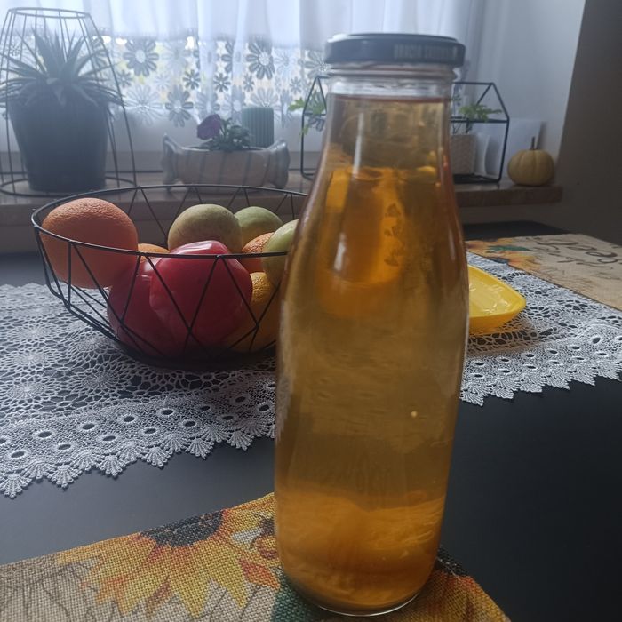 Żywy ocet z winogron (750 ml)