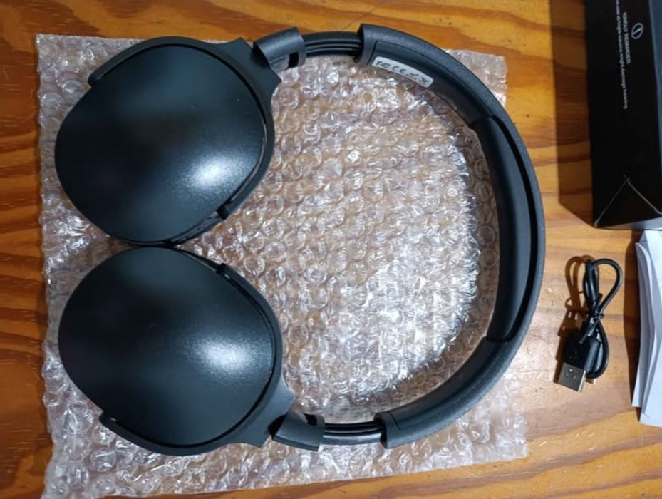 Head Phones Pretos