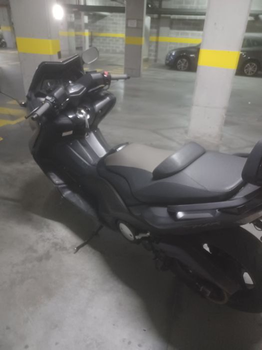 Yamaha T-max 530