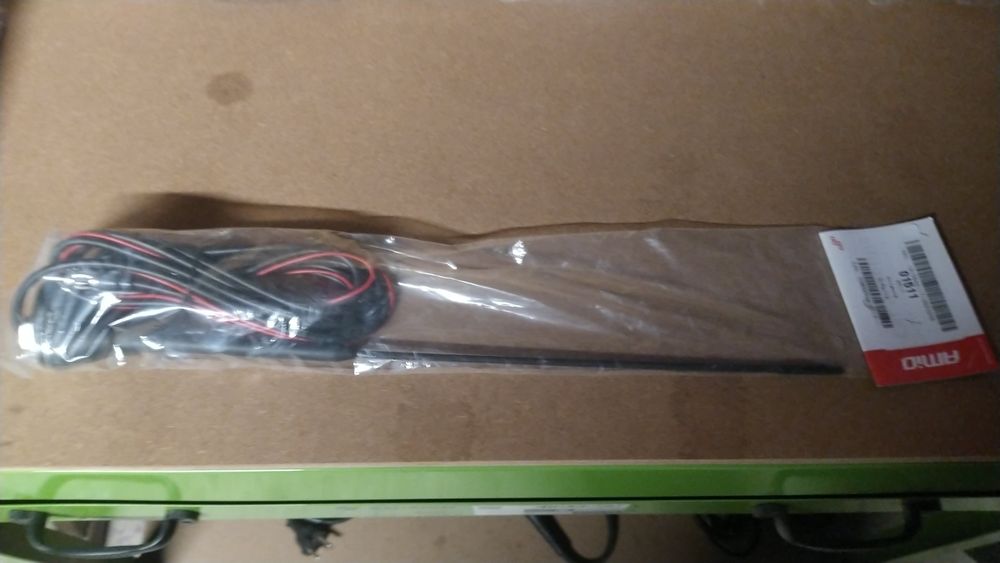 Antena Autorádio AMiO ANT 08