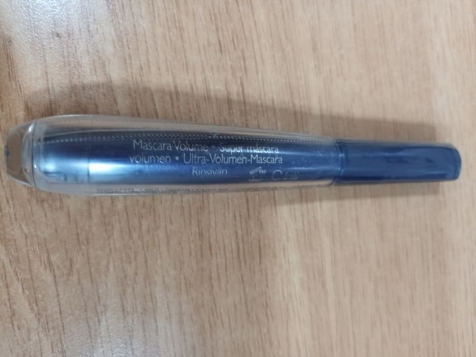 Máscara de pestanas preto