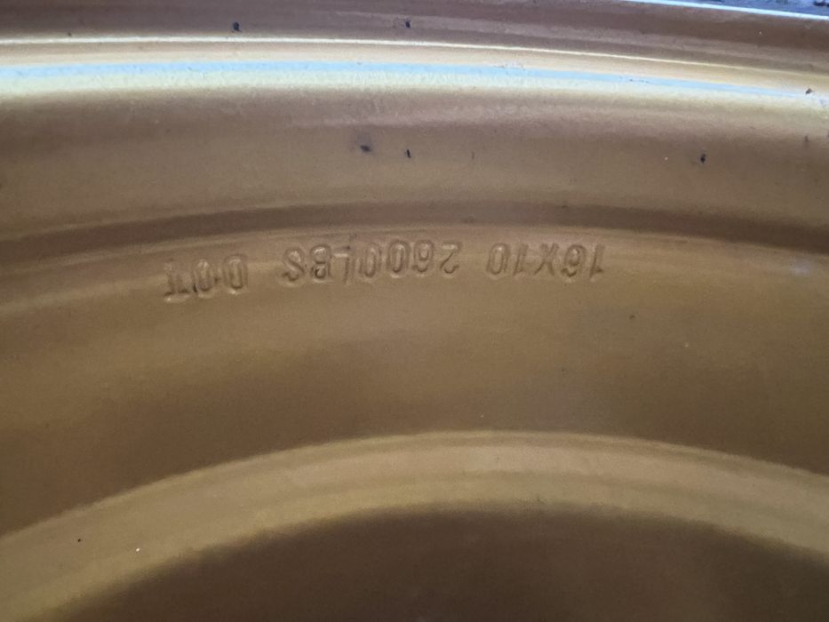 Jantes 16 6x139.7 + pneus 37x13-16LT