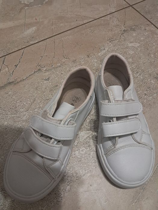 Дитяче взуття різне