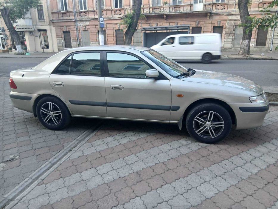 Мазда 626 2001 год