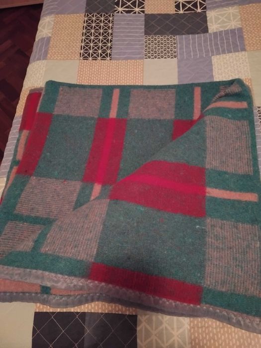 Cobertores para cama de casal. Completamente novos