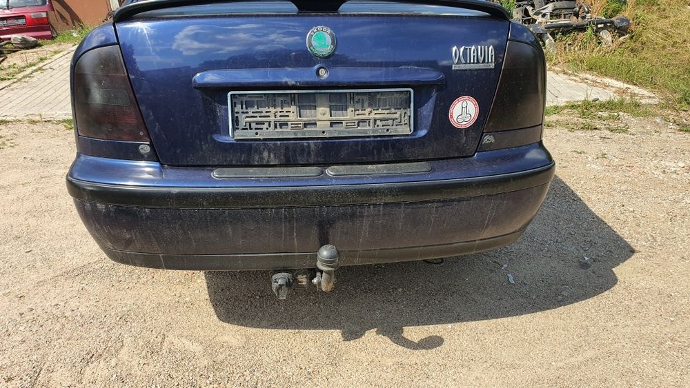 Skoda Octavia 1.9 tdi  110 km 1998 rok  sedan  części Gołdap blask