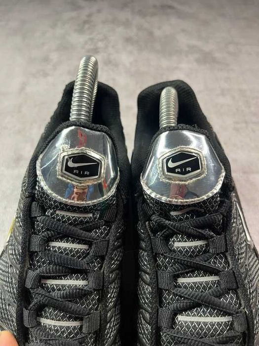 Air Max Plus Black Metallic Silver Size 39EU