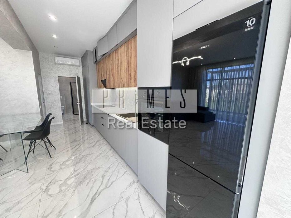 Продаж будинок з ремонтом у закритому котеджному містечку, Підгірці