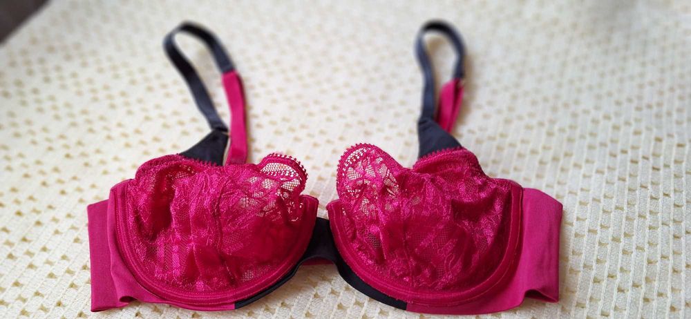 Biustonosz 70A/B Triumph koronkowy różowy piękny nowy, prezent OKAZJA!