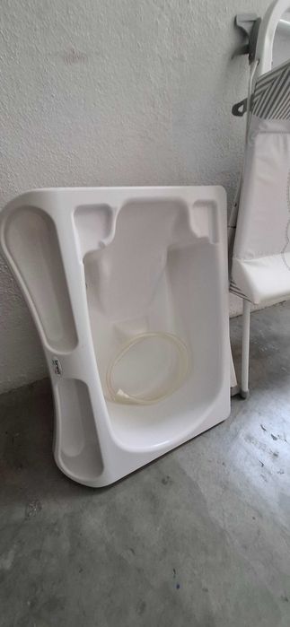 Banheira Brevi para Bebé com Muda-Fraldas