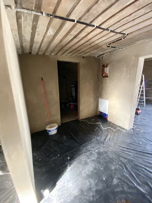 (Роша) Продаж останього тауну з міськими комунікаціями