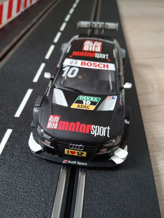 Carrera DIGITAL 132 AUDI RS 5