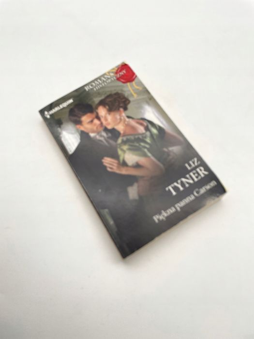 Piękna Panna Carson Ax46813