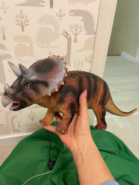 Динозавр Трицератопс