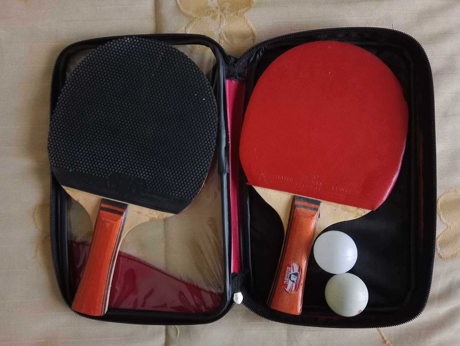 RQ_001 | Ping Pong Paddles + 2 Balls | Amateur | Lightly Used64752041823490121