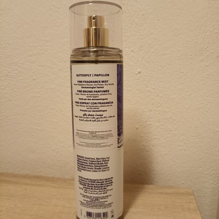 BATH&BODY WORKS Butterfly
Żel pod prysznic z nutą elegancji – 295 ml