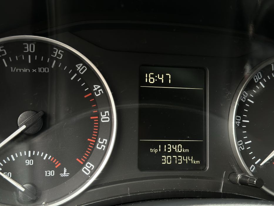 Skoda Octavia 2010 рік 1.6 дизель