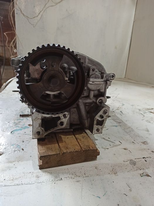 ГБЦ головка блока циліндрів 1.6hdi 9655911480 Citroen Peugeot Volvo