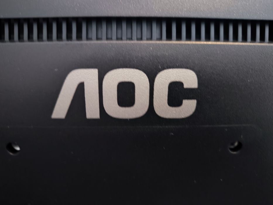 Monitor AOC de 24"