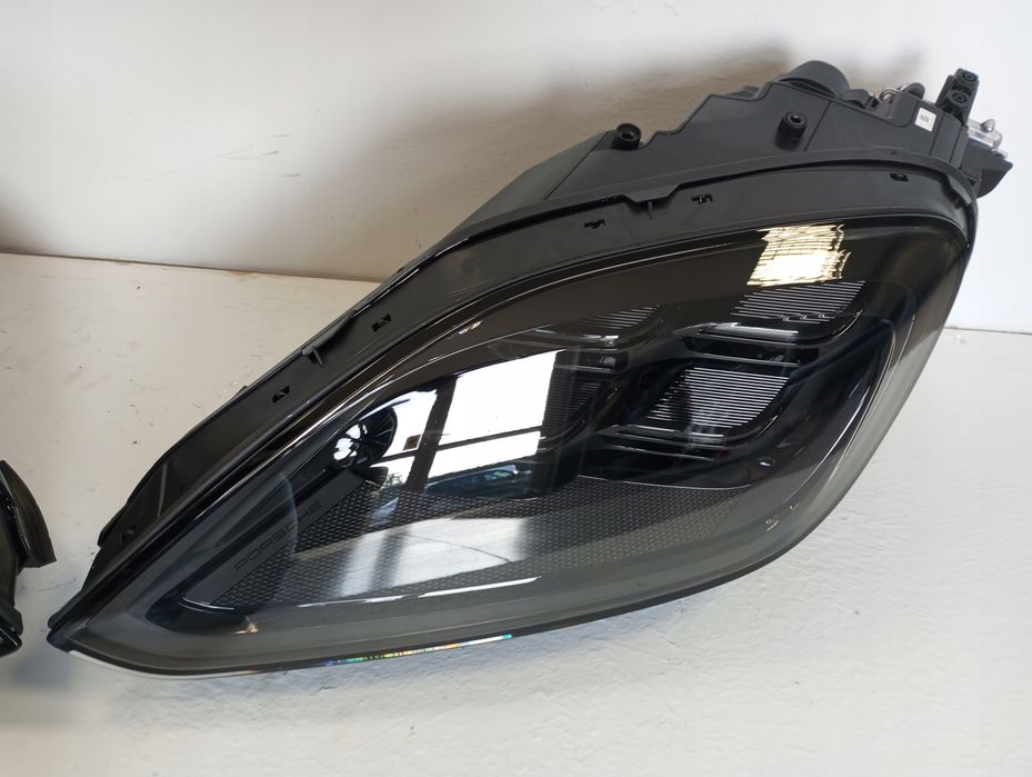 Lampa LAMPY FULL LED MATRIX Cayenne 9Y0 lift 9Y0941060Q 9Y0941059Q NOWE