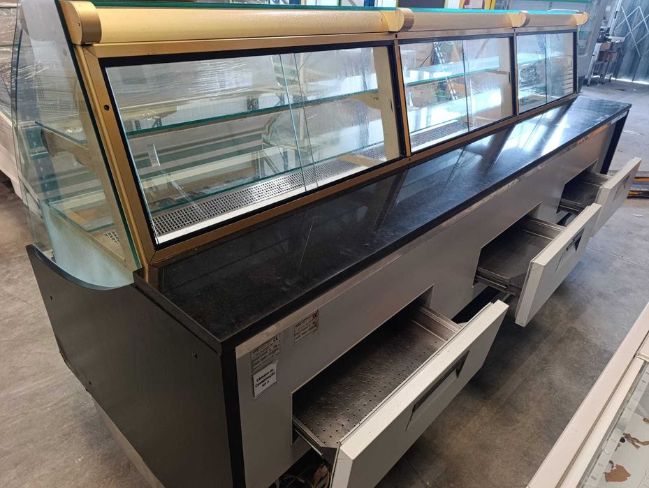 Vitrine refrigerada JORDÃO  3 metros - RECONDICIONADA