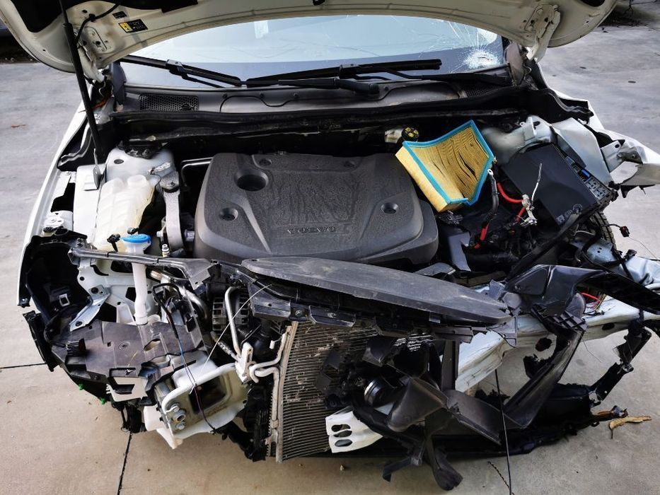 Peças Volvo V40 2.0 do ano 2017 (D4204T9)