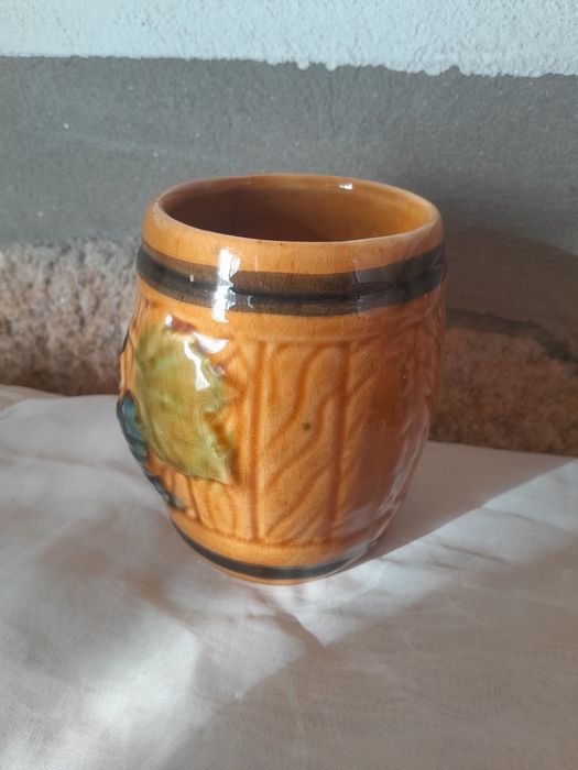 Antiga caneca fainca portuguesa caldas da rainha motivos natureza