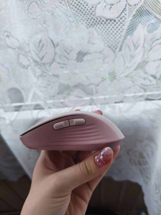 Мишка Logitech m650