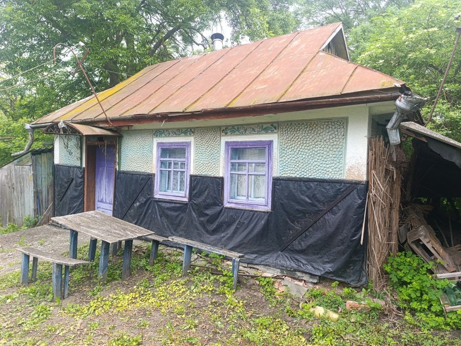Продам! Будинок в селі біля ставка