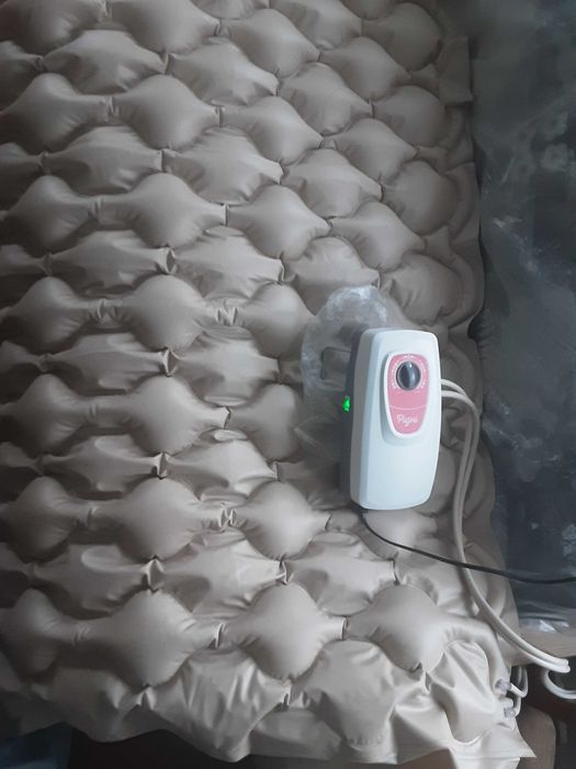 продаю протипролежний матрац з компресором