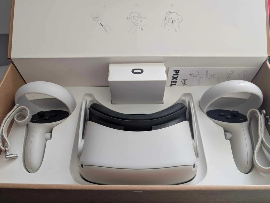 Продаж VR шолома Oculus Quest 2