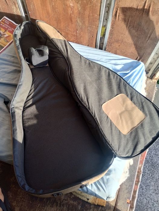 Guitarra acústica ART Lutherie  cedar blk cw