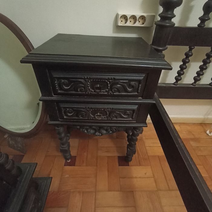 Mobília de quarto antiga  completa