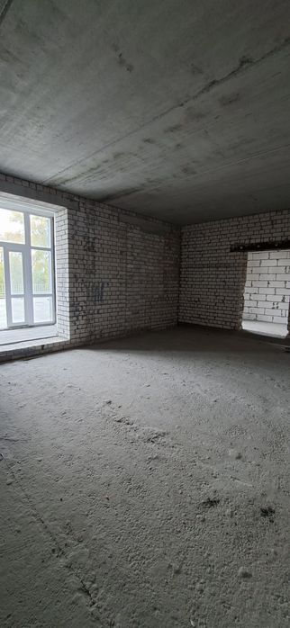 Продаж приміщення 66м² вул. Стуса