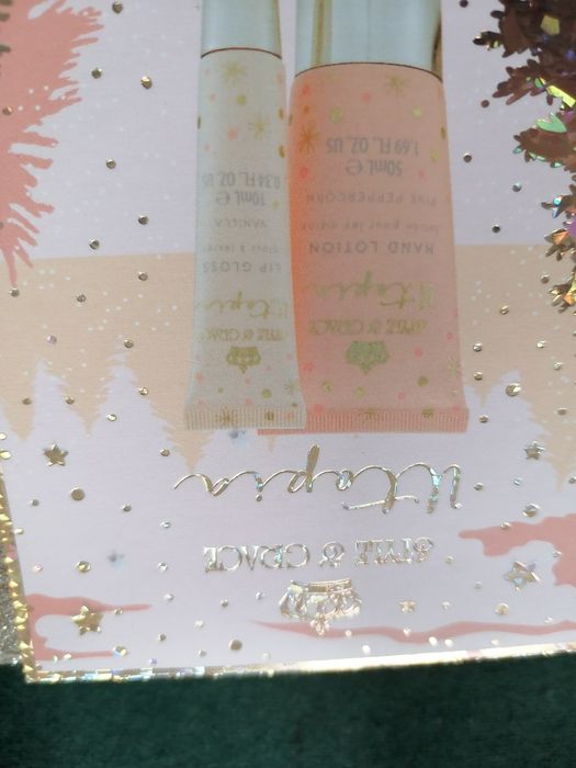 Bolsa creme mãos e lip gloss