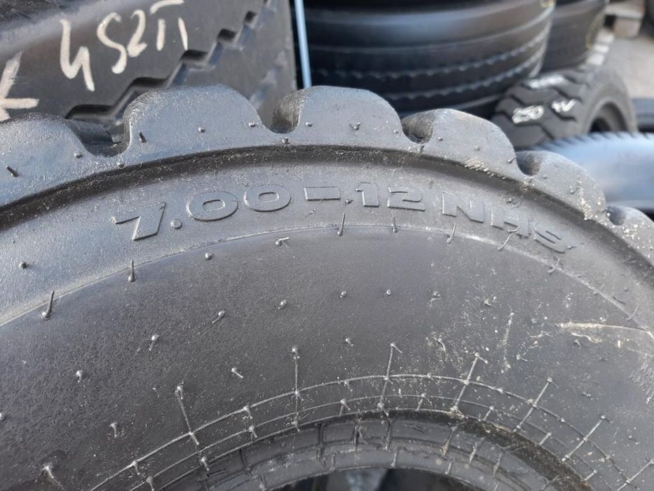 Opona używana przemysłowa 7.00-12 7.00R12 GALAXY 130zł W4415