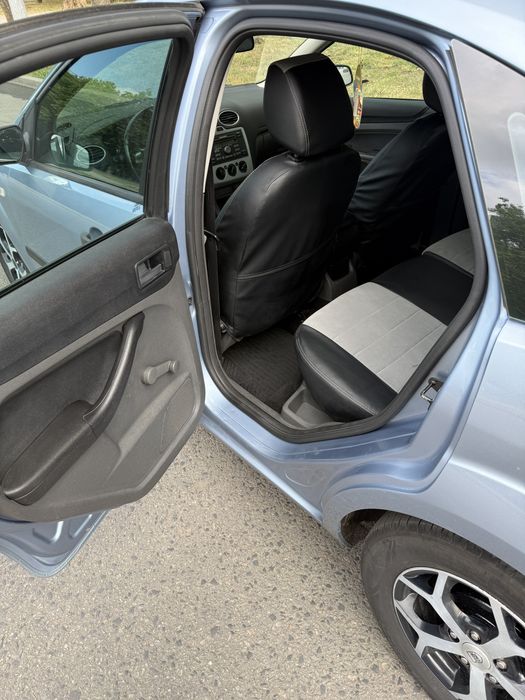 Ford Focus 2 1.6