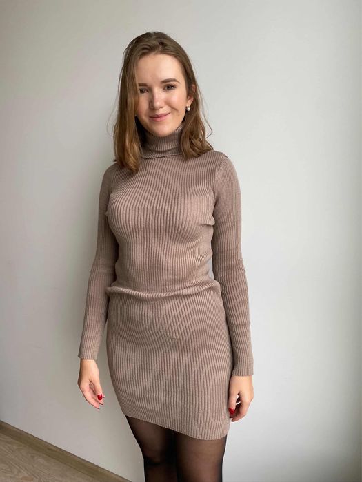 Сукня в рубчик тепла