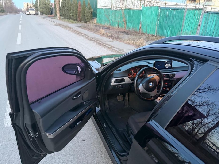 Продам BMW E91  2.0d