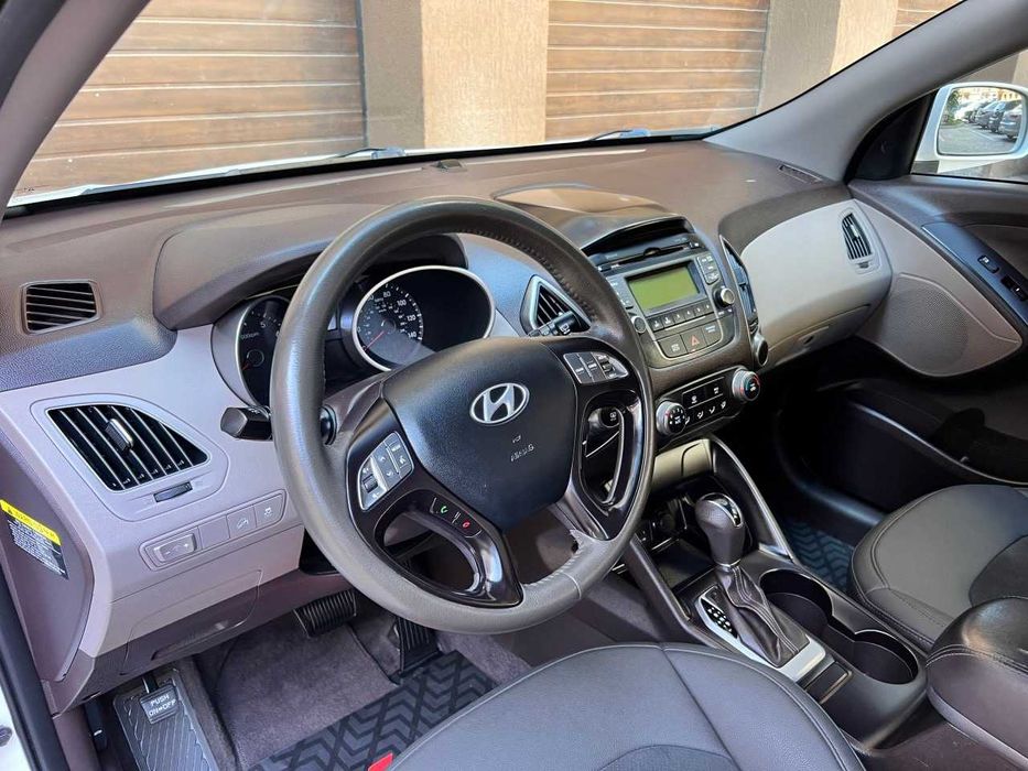 Продам  Hyundai Tucson 2014. Можна в розстрочку, під викуп.