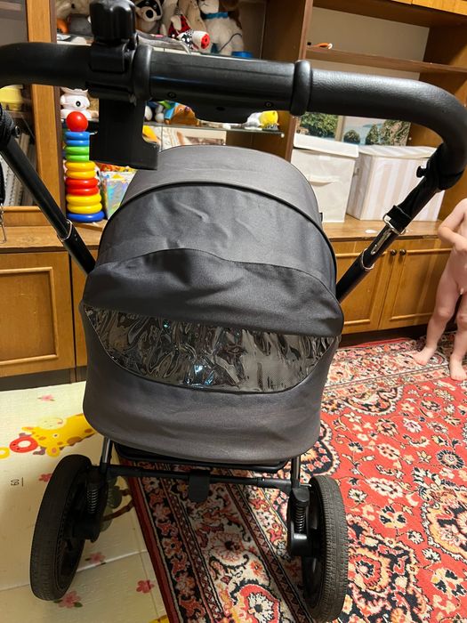 Продам каляску carello