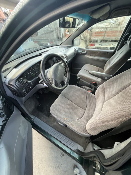 Chrysler Voayger SE 2.5 td