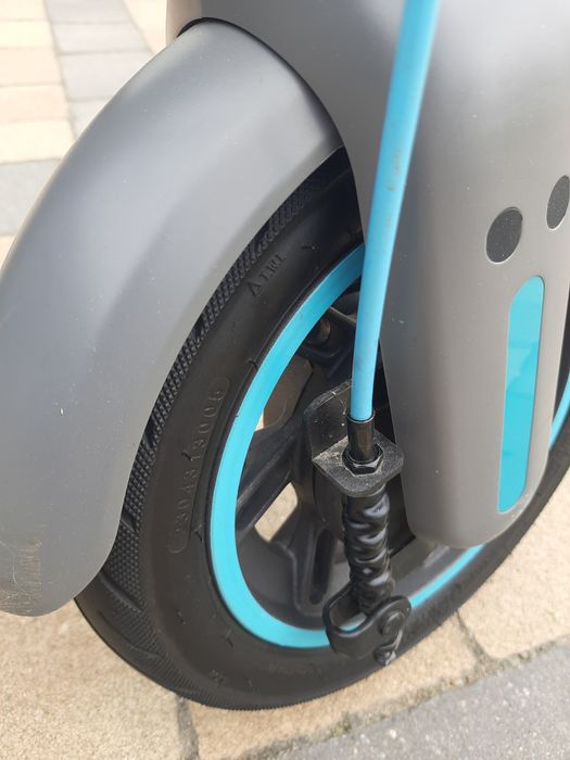 Motus Scooty 10 nowe koła z oponami na gwarancji producęta

Sprzedam h