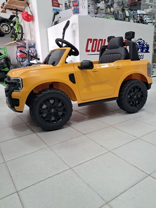 Carro jipe Elétrico criança 12v rodas borracha