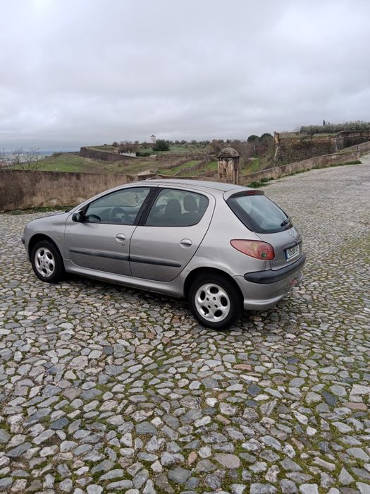 Peugeot  206  ano 2003