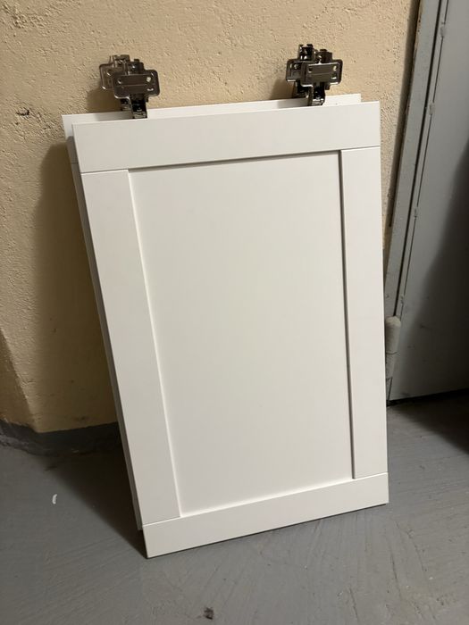 Fronty IKEA Hanviken do szafek Bestå 60x38 cm białe