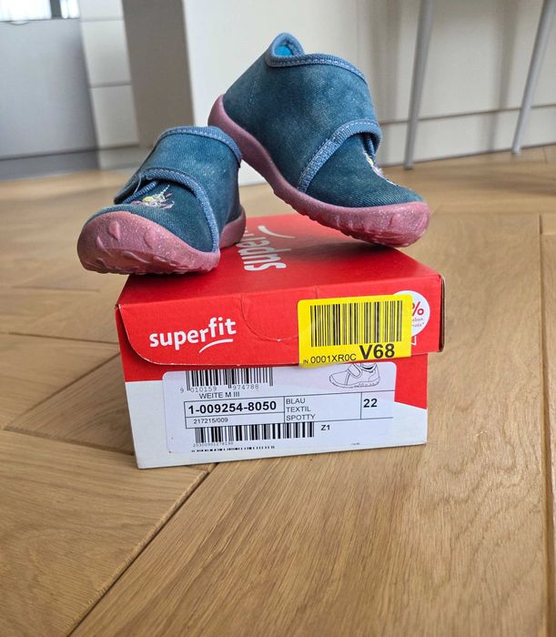 Kapcie superfit rozmiar 22