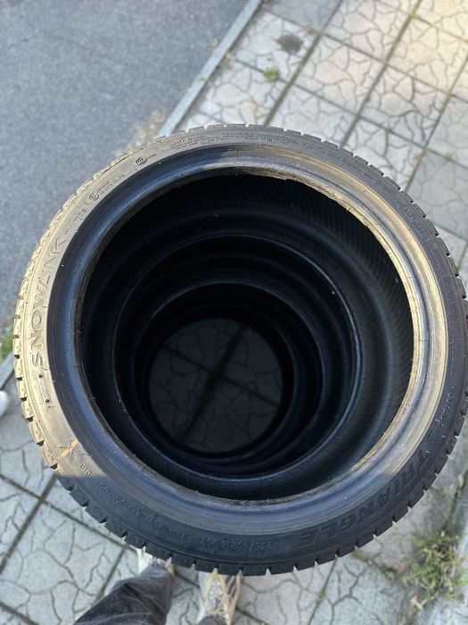 Triangle Snowlink  PL02 235/40 R18 95V PL02