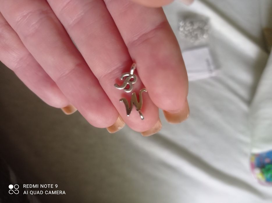 Буквы золотого, серебряного цвета, кулон на браслет цепочку