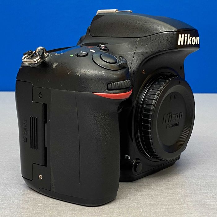 Nikon D610 (Corpo) - 24.3MP